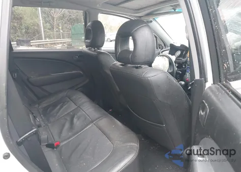 2004 Mitsubishi Outlander Xls z USA, uszkodzony, nr VIN JA4LZ41FX4U000643